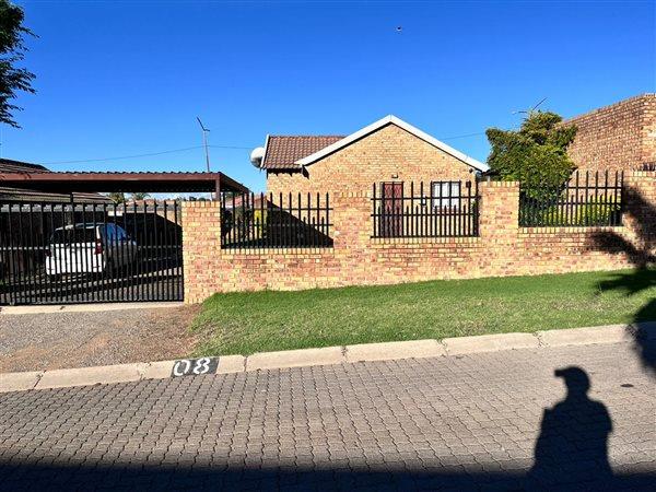 2 Bedroom Townhouse