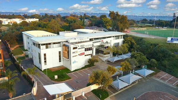 655  m² Commercial space