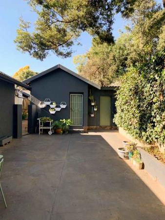 1 Bedroom Garden Cottage