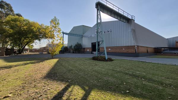 5 600 m² Industrial space