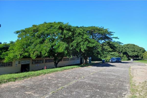 880  m² Retail Space