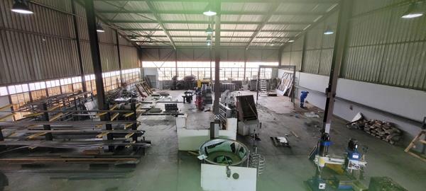 711  m² Industrial space