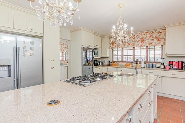 6 Bedroom House