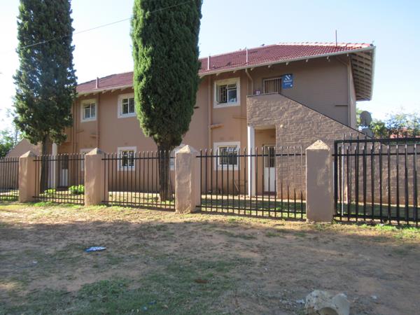6 Bedroom Flat