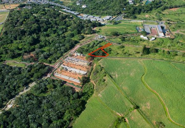 1 083 m² Land