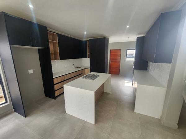 Photo of 4 Bedroom House in Roodeplaat