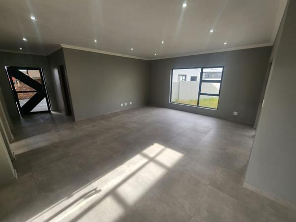 Photo of 4 Bedroom House in Roodeplaat