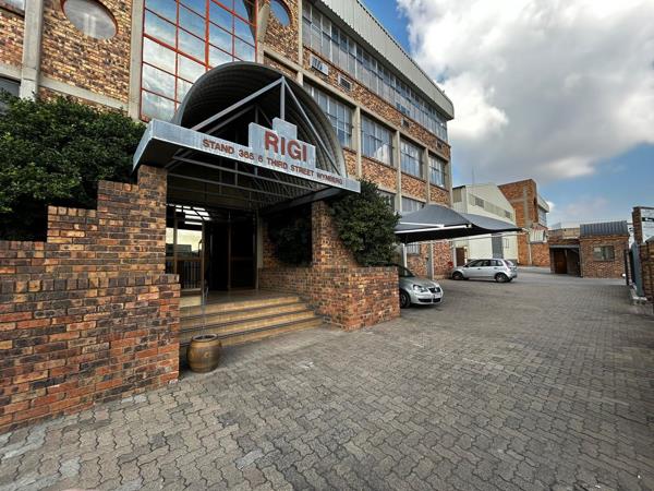 496  m² Industrial space