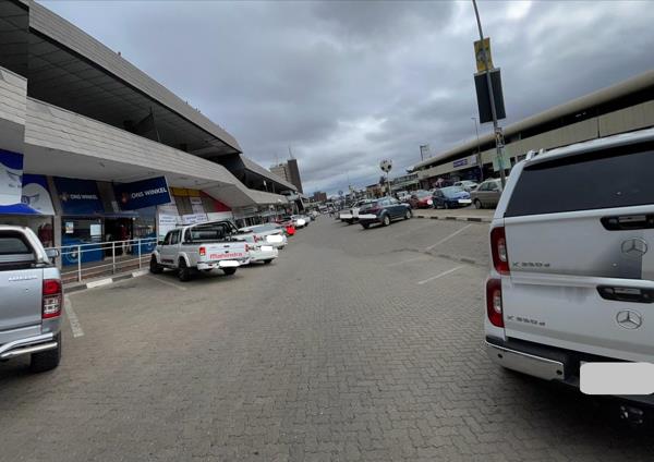 170  m² Commercial space