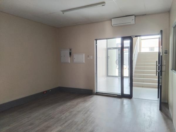 121  m² Commercial space