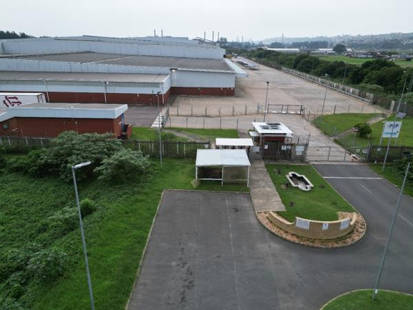 75 040  m² Industrial space