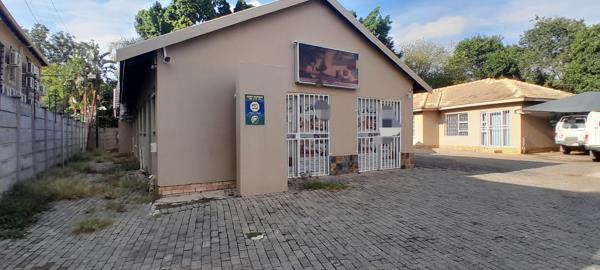 166 m² Commercial space