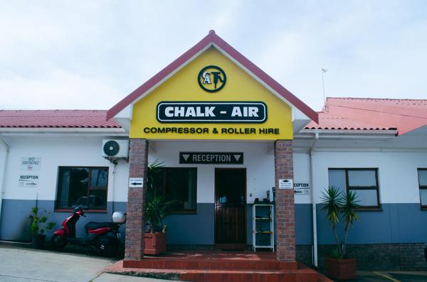 674  m² Industrial space