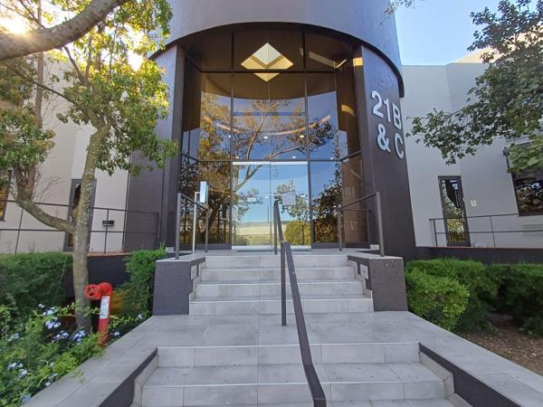 432.9 m² Commercial space