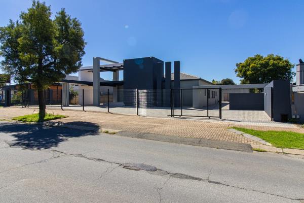 473  m² Commercial space