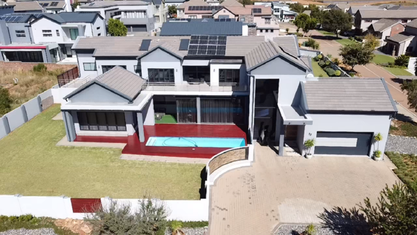 5 Bedroom House