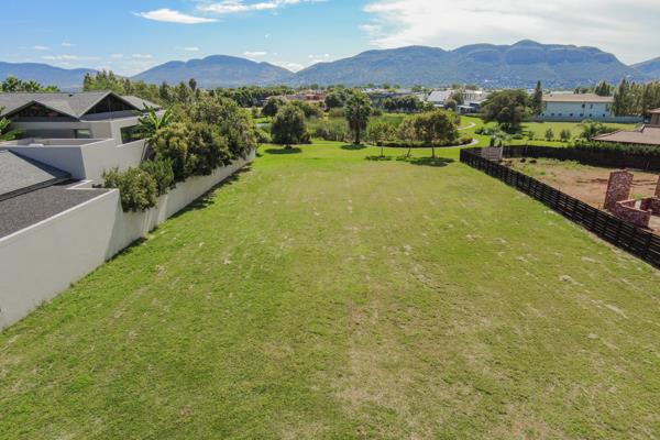 1 471 m² Land