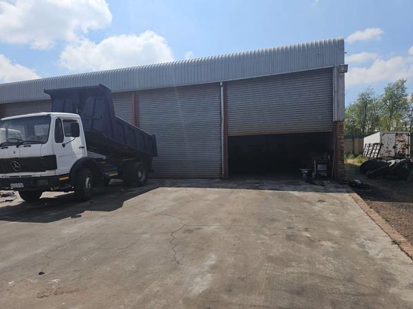 700  m² Industrial space