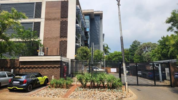 203  m² Commercial space