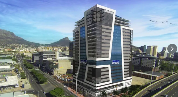 155.6 m² Commercial space
