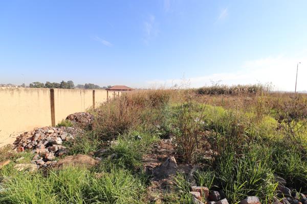 980 m² Land