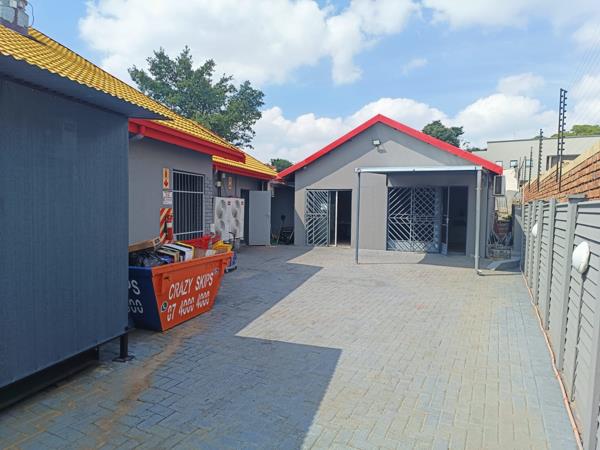 350 m² Commercial space