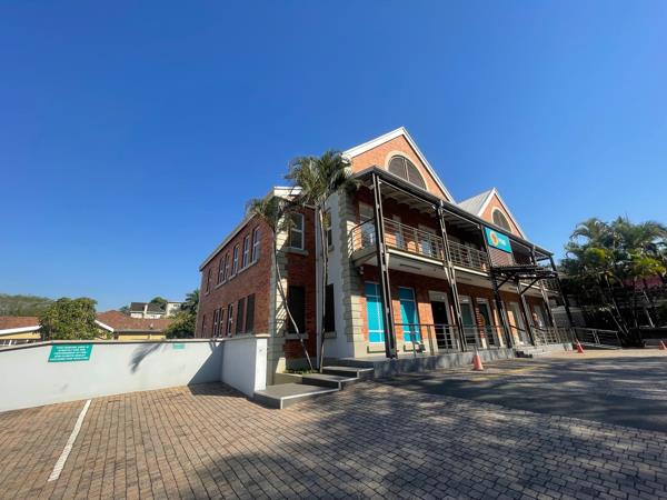 589  m² Office Space