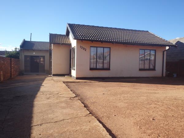 2 Bedroom House