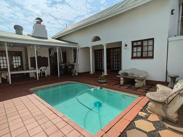 5 Bedroom House
