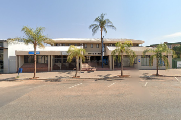 1 858  m² Commercial space