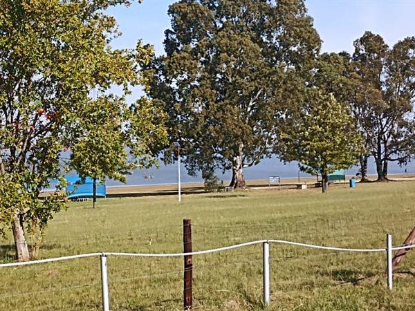 1 467 m² Land