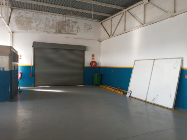3 280 m² Industrial space