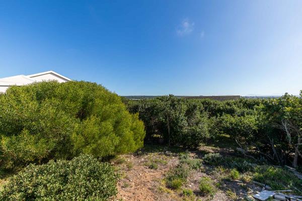 606 m² Land
