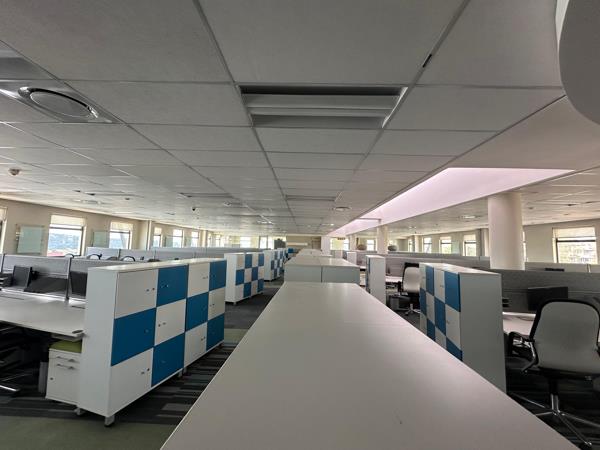 1 619 m² Commercial space