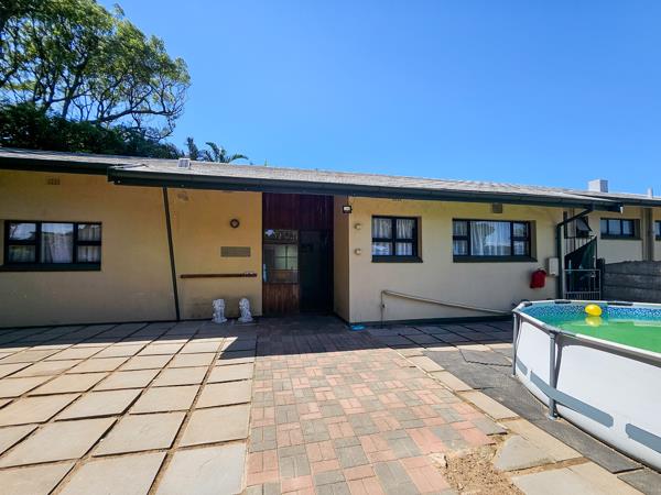4 Bedroom Townhouse