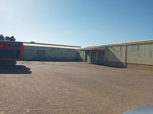 3 300 m² Industrial space