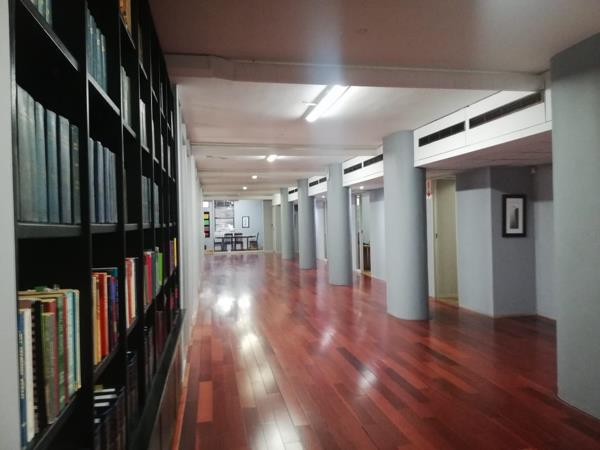 387  m² Office Space