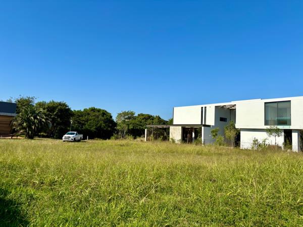 1 097 m² Land