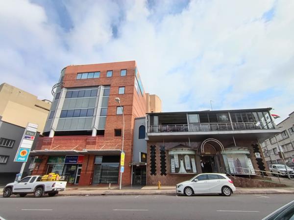 30  m² Commercial space