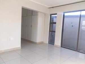 Garden Cottage in Glenvista