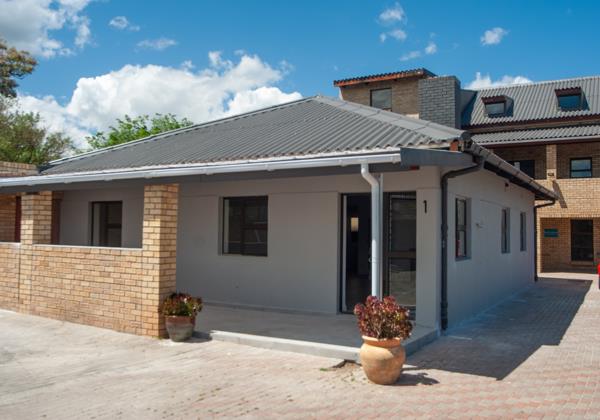 1 Bedroom House