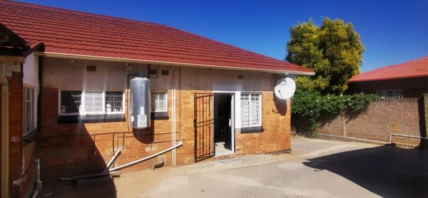 1 Bedroom Garden Cottage