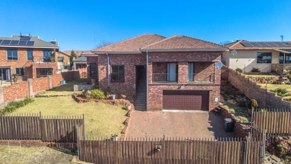 5 Bedroom House
