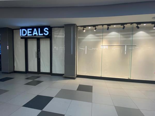 207  m² Commercial space