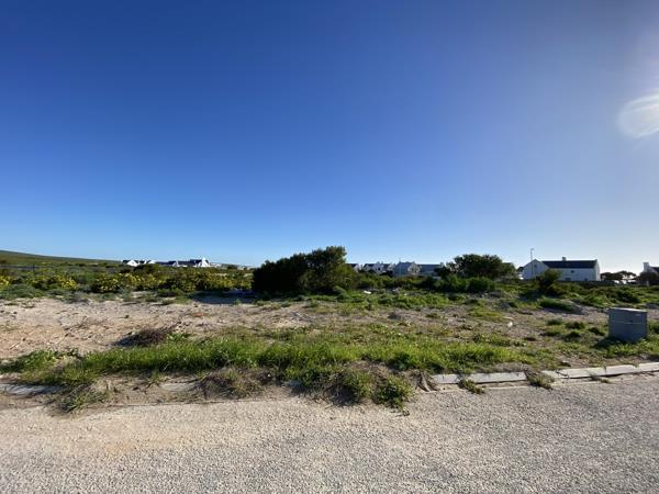 555 m² Land