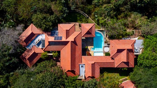 7 Bedroom House