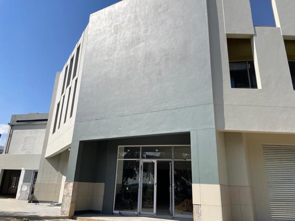 374  m² Retail Space