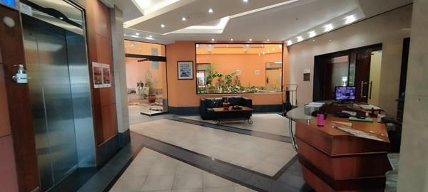 1 410  m² Office Space