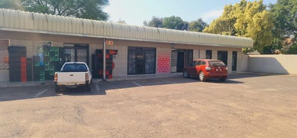 1 266 m² Commercial space