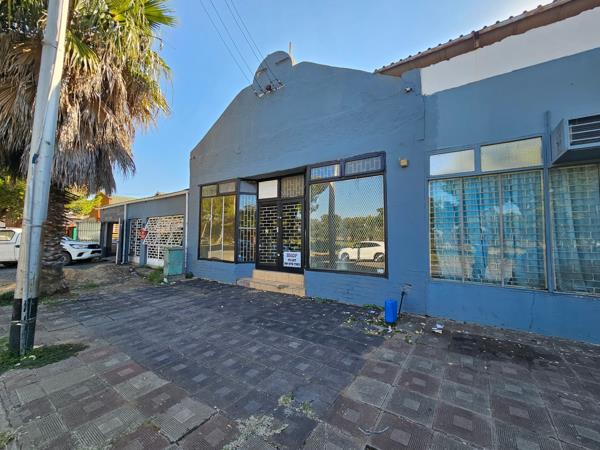 320  m² Commercial space